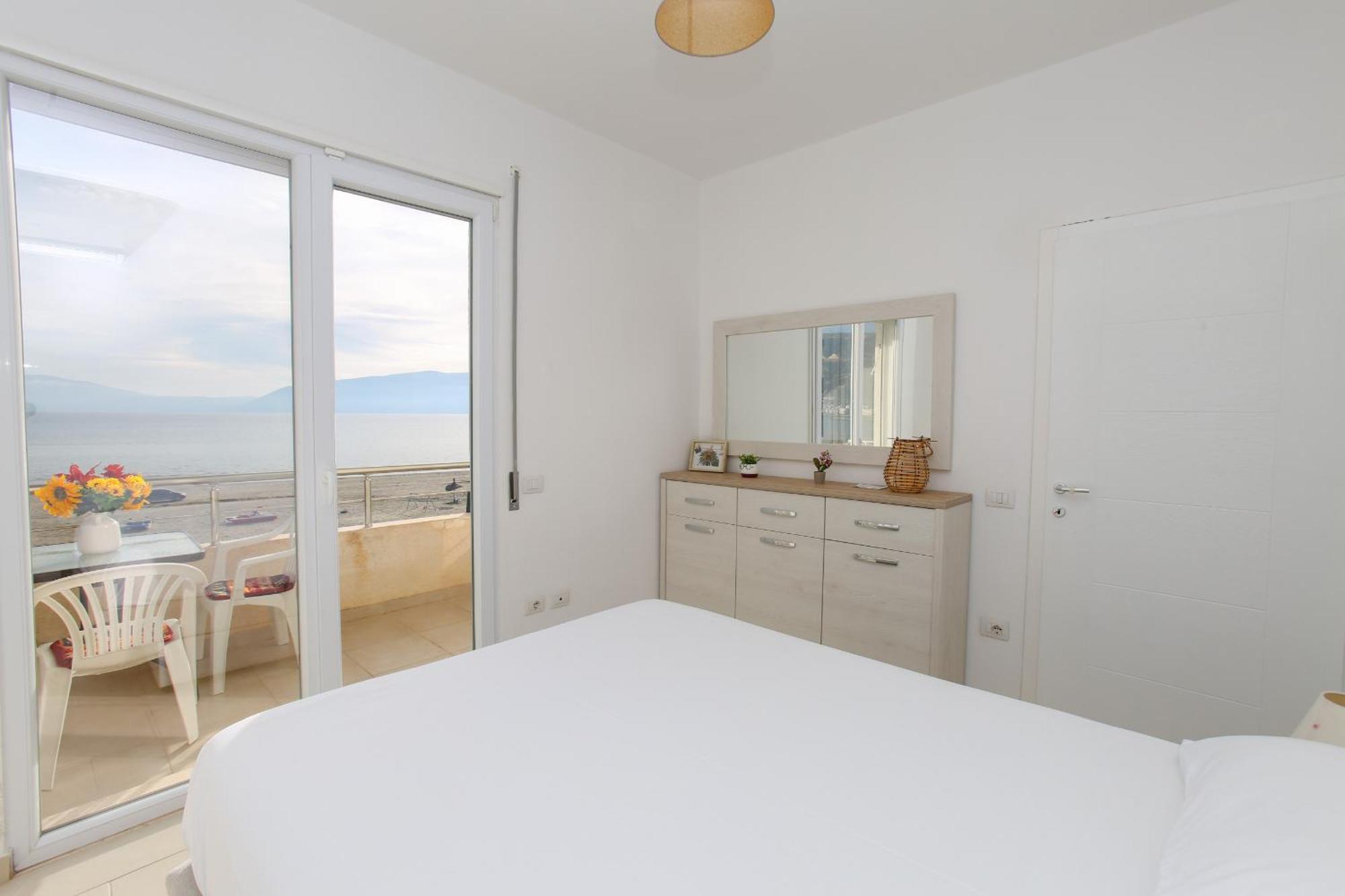 Sea View In 007